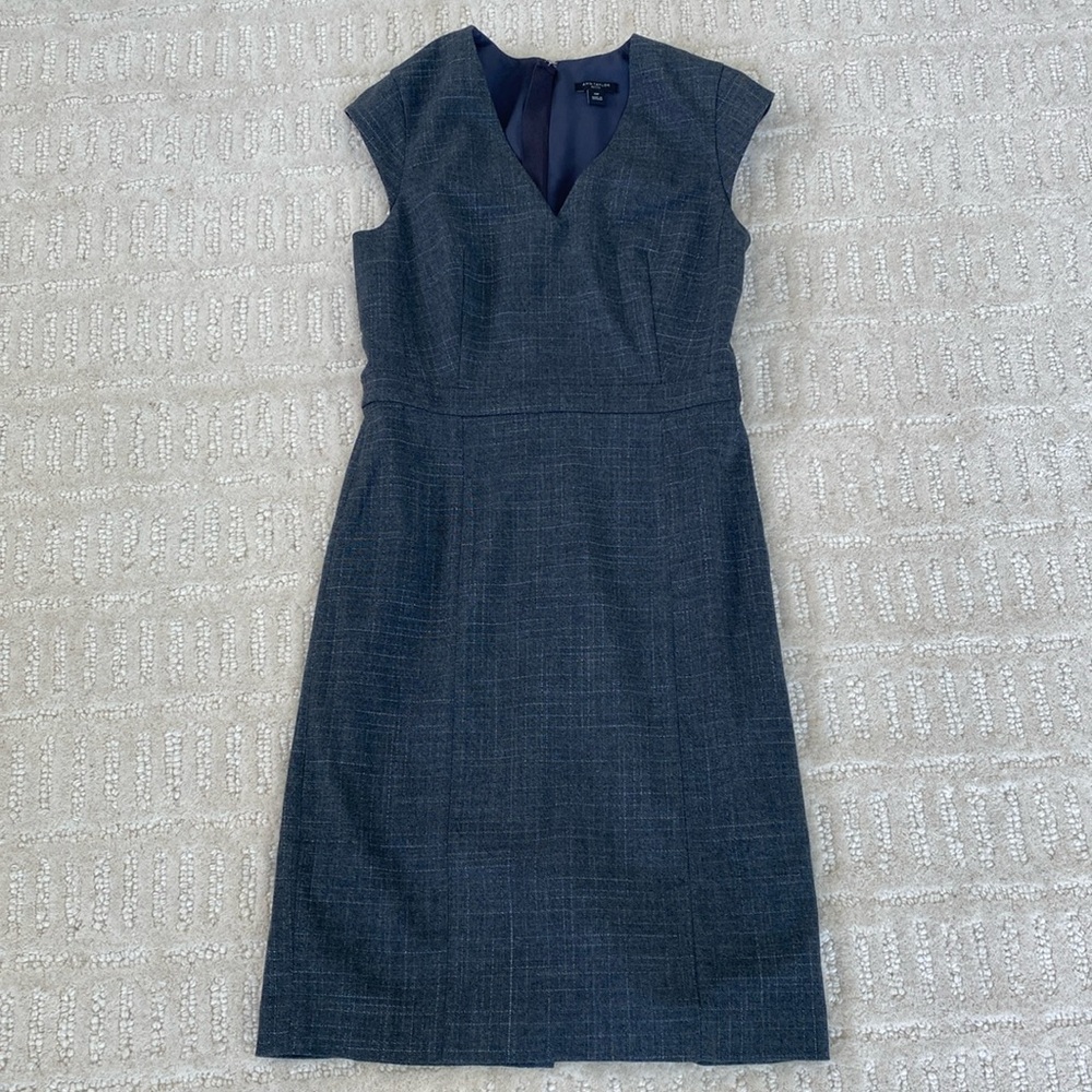 *Like New ANN TAYLOR sheath dress